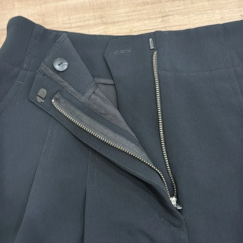 A.L.C. Garcia Pleated Shorts - Picture 7 of 9